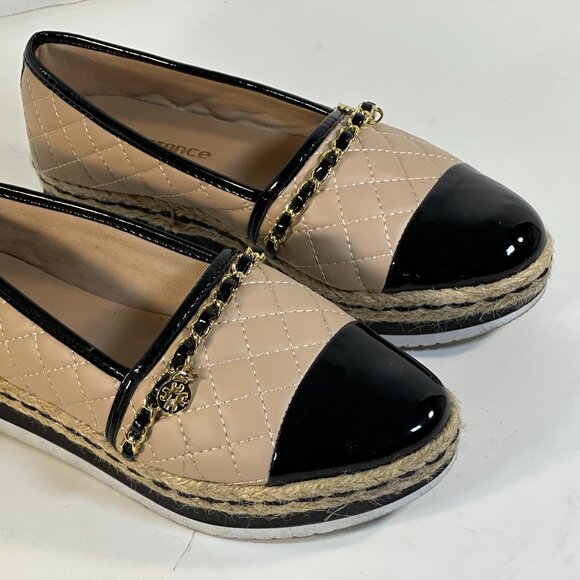 WOMEN'S SIZE 6 SLIP ONS BY CONSTANCE - Picture 14 of 16
